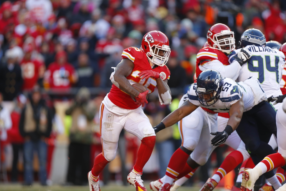 Kansas City RB Jamaal Charles churned out 159 yards and 2 TDs on the ground in the NFL 'passing league.'