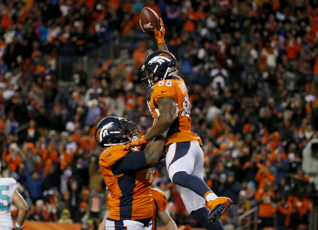  Wide receiver Demaryius Thomas received Denver's franchise tag on Monday.